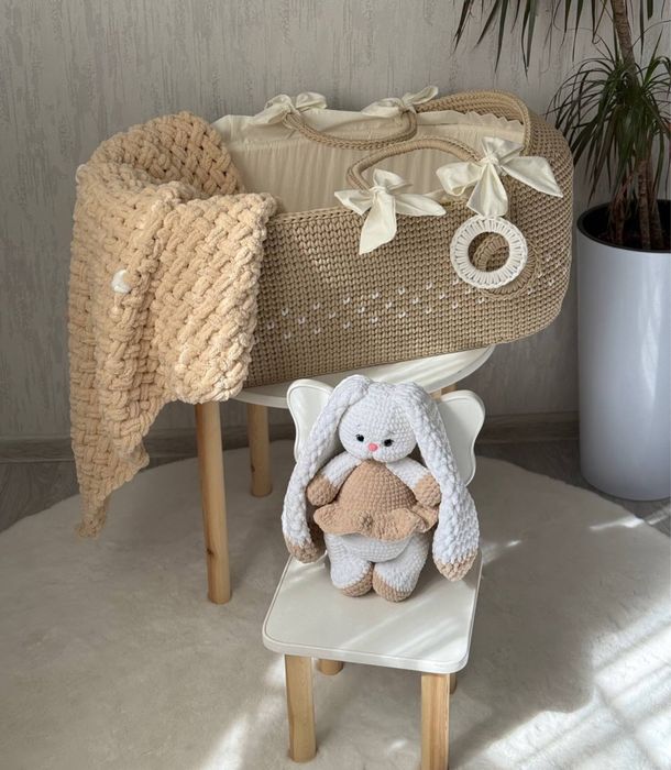 Вязаные люльки, пледы, корзины и игрушки на заказ и в наличии