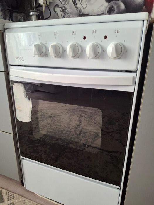 Продам плиту электрическую