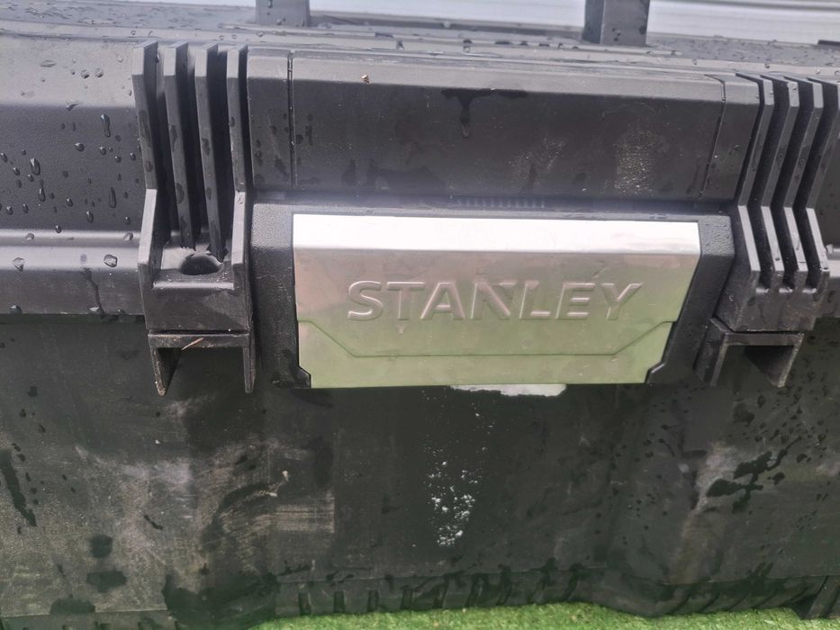 Пластмасов куфар Stanley