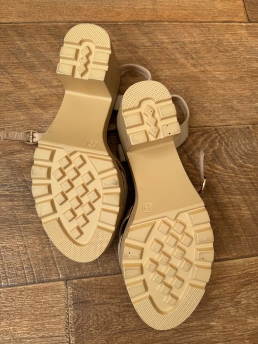 Женская обувь новая