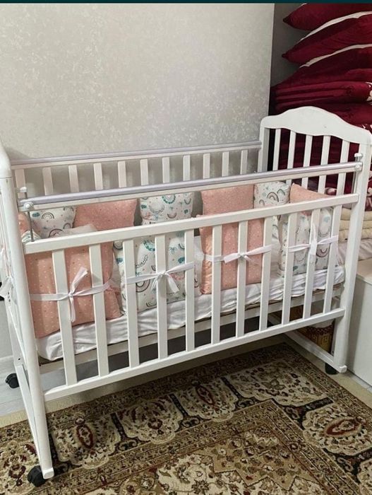 Детский манеж в коралловом цвете