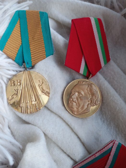 Ордени много запазени