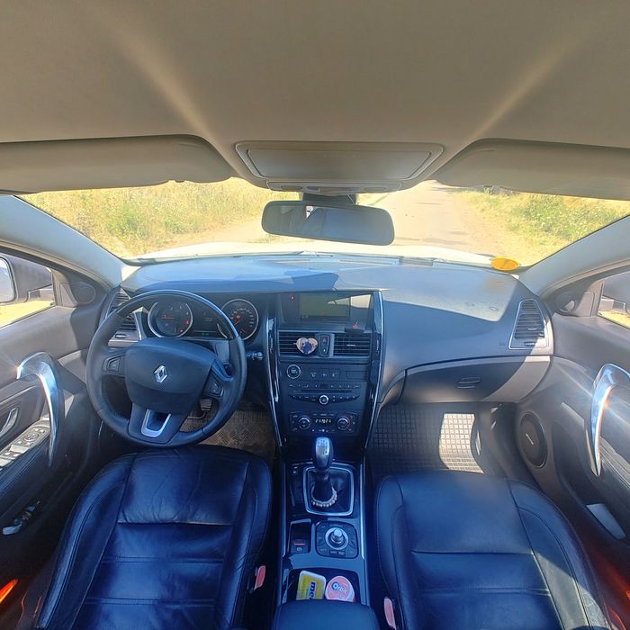 Renault latitude 2.0dci schimb cu duba