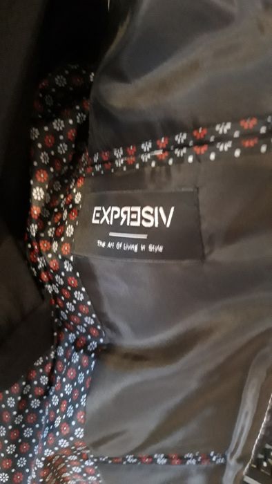 Costum bărbătesc, slim fit , Nou, marimea 42