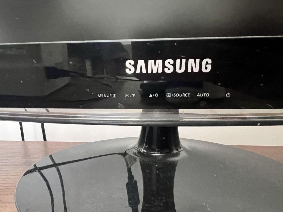 Samsung SyncMaster B2330 диагональ 23