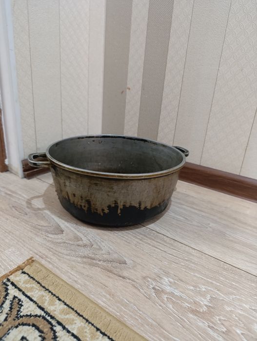 Казан 5 литровая чугунная