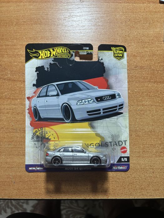 Машинки Hotwheels