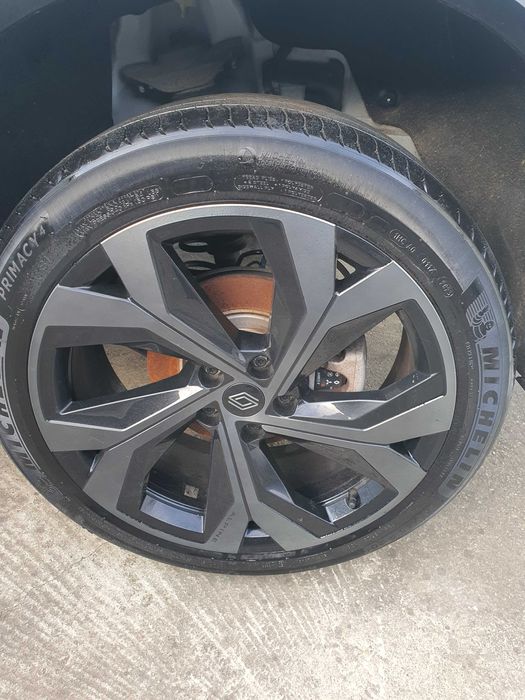 Janta Renault Austral Alpine 235 45 R20