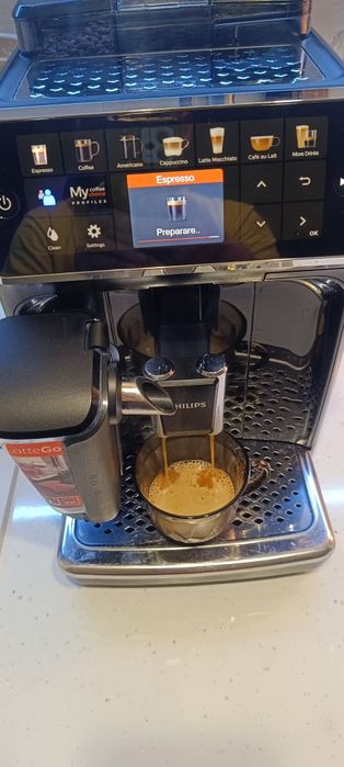 Vând Philips ep 5400 Latte Go
