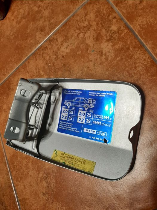 Продаётся Лючок бензобака