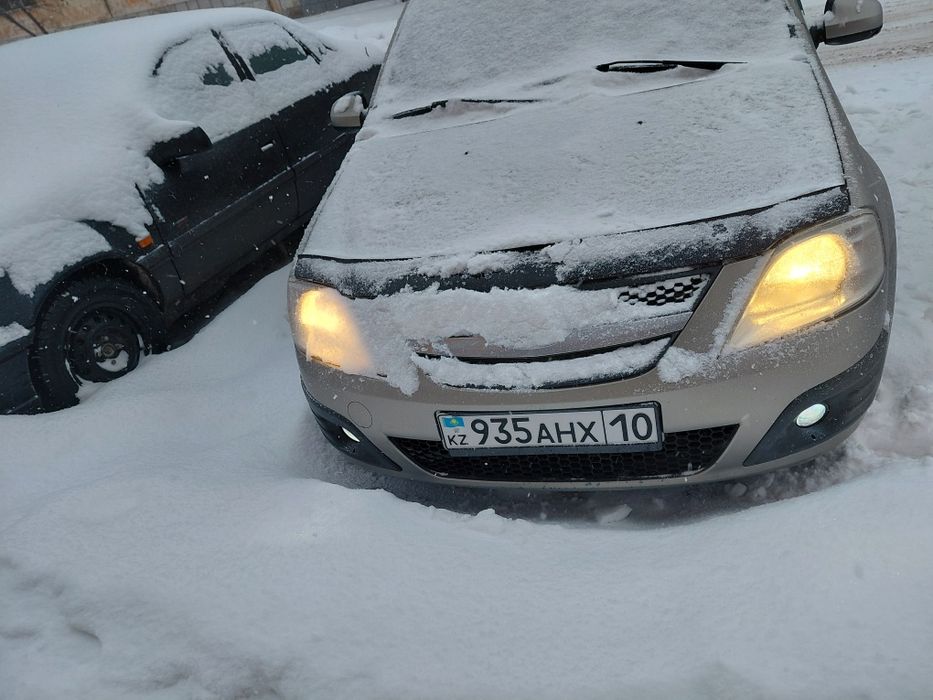 Ларгус 2014  16 клапанов Рено. 7 мест