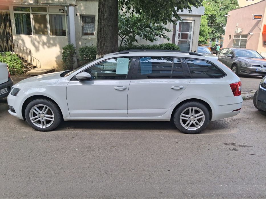 Vând Skoda Octavia