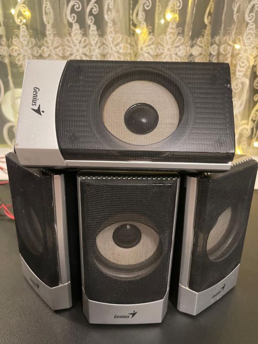 Продам компьютерные колонки фирмы genius