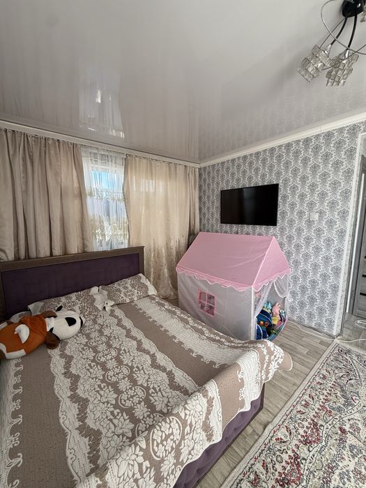 1 бөлмелі пәтер жалға беріледі (орталықта)