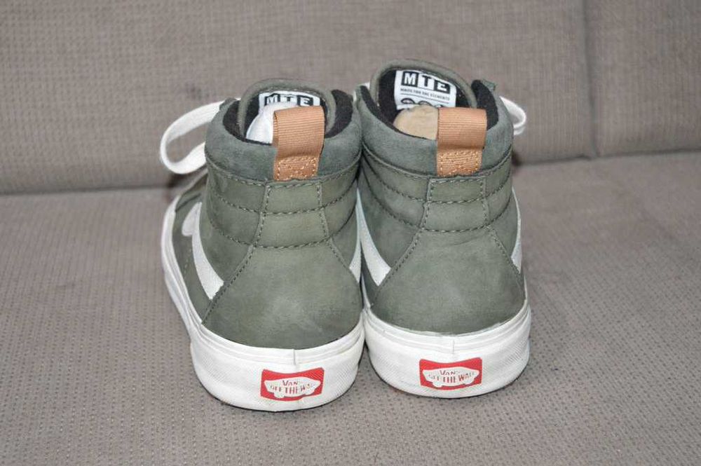 Ghete imblanite Vans Sk8-Hi MTE-1 Grape Leaf 38.5 Primaloft