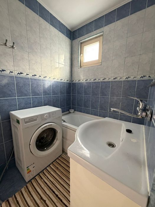 De închiriat apartament cu 2 camere