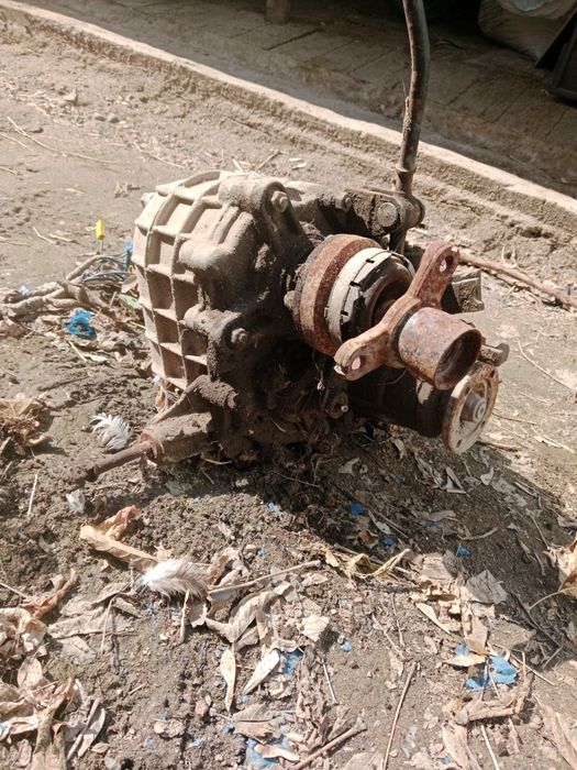 Продам раздатку и передний мост для нивы