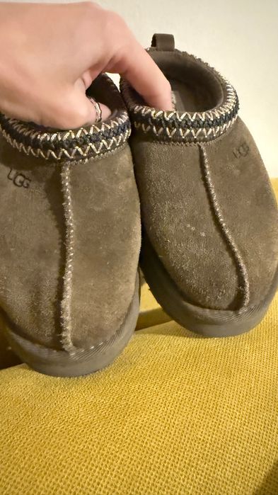UGG razz 31 (12) размер. Уголемени. Много са топли и удобни.