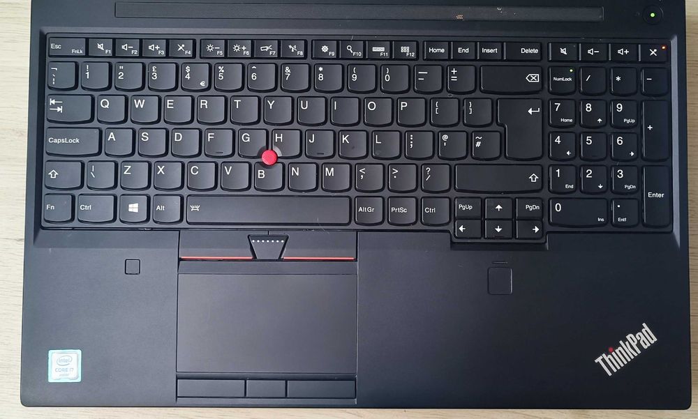 Лаптоп Lenovo ThinkPad P50 модел 20EQS6LJ00