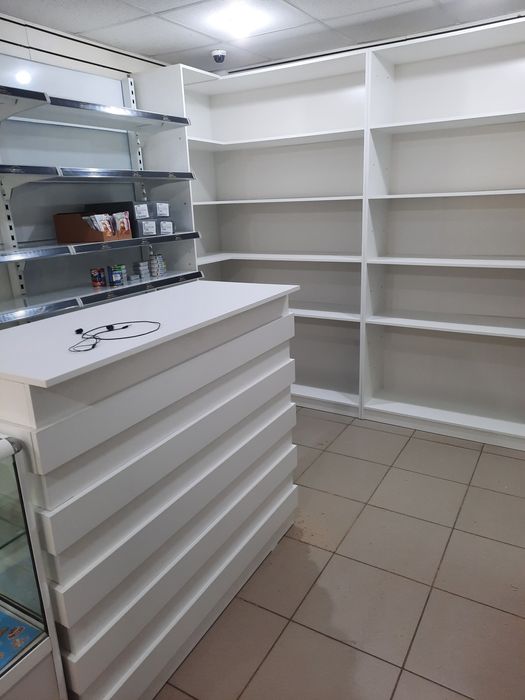 ИП. Изготовит торговое оборудование.