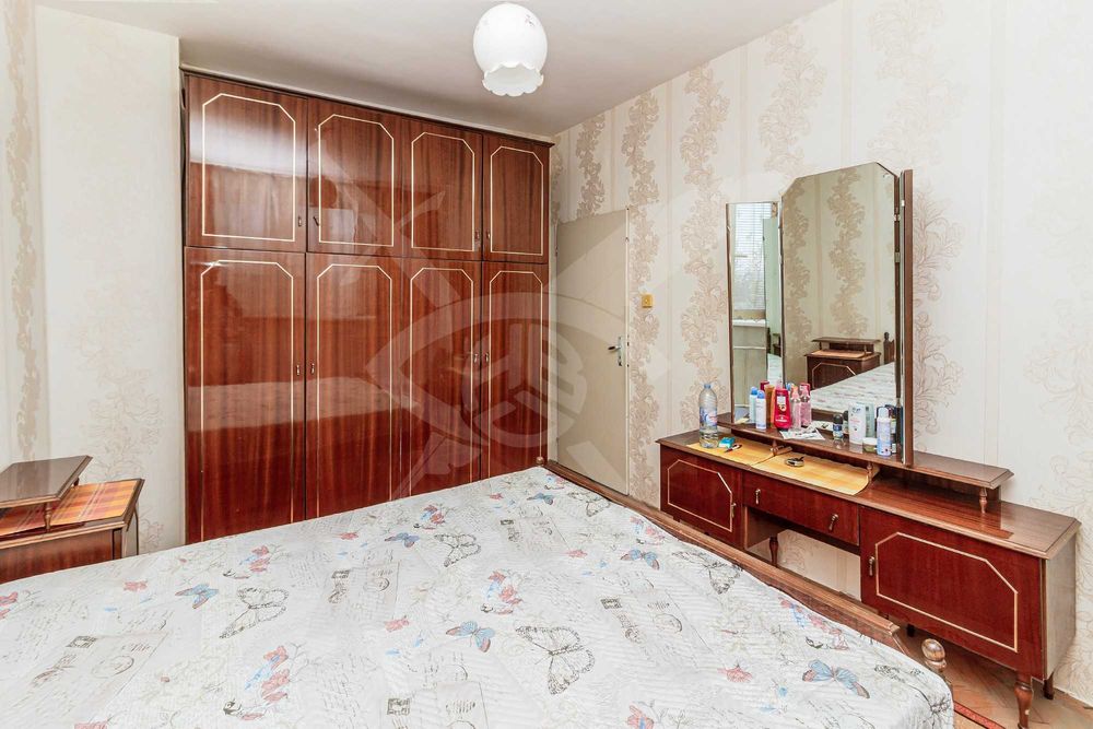 Продава се Двустаен апартамент в София, Захарна фабрика - 70 кв.м за 1177 €/кв.м - Снимка #11