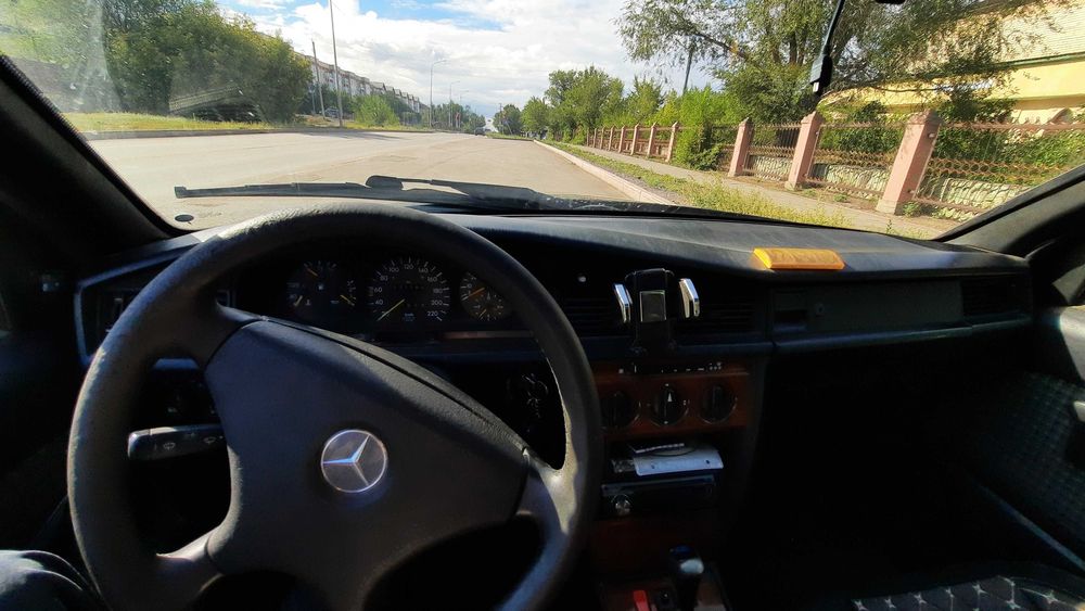 Продам Mercedes-Benz 190
