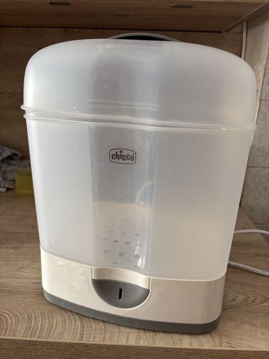 Стерилизатор за бебе Chicco 2 в 1.