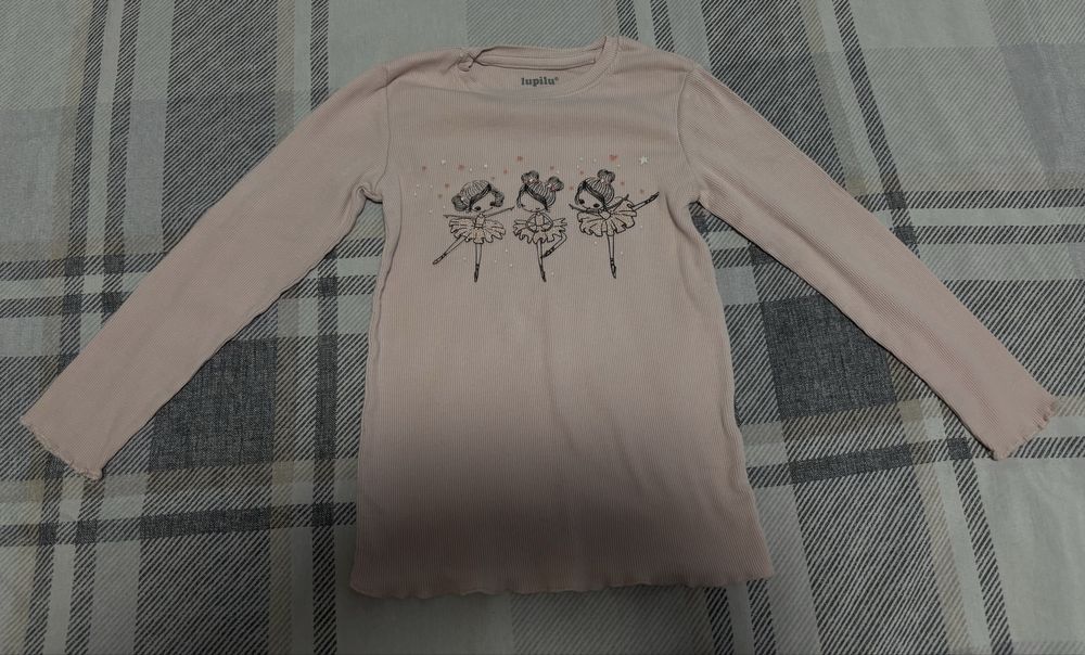 Дрехи за момиче размер 116см