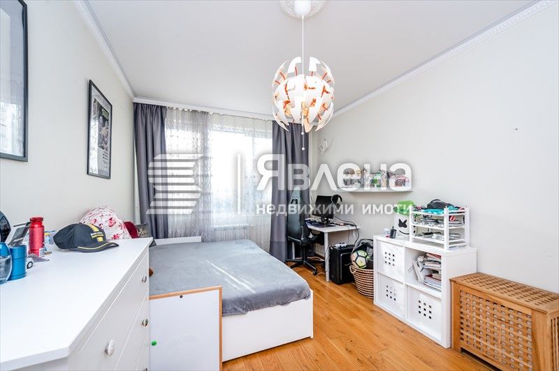 Продава се Тристаен апартамент в София, Младост 2 - 120 кв.м за 3292 €/кв.м - Снимка #11