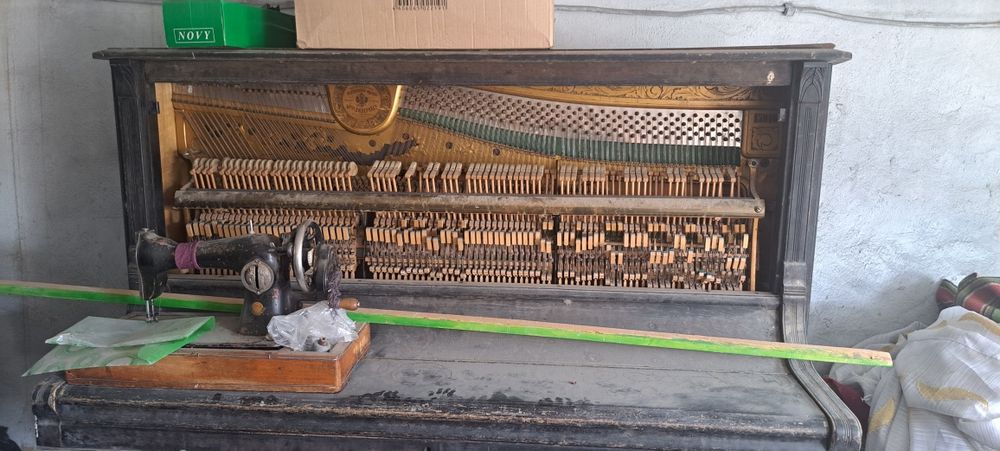 Пианино антиквариатное Фабрика Diederichs Freres