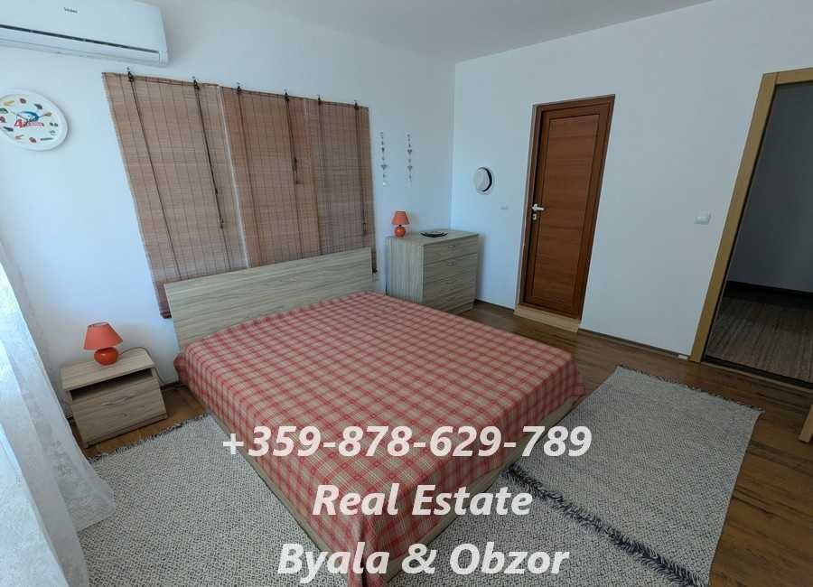 Продава се Тристаен апартамент в Бяла - 120 кв.м за 742 €/кв.м - Снимка #16