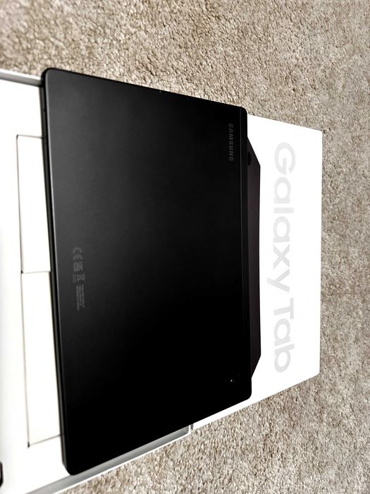 Tableta Samsung Galaxy A8, 32 Gb, WIFI si 4G, REDUS 45% Impecabila !