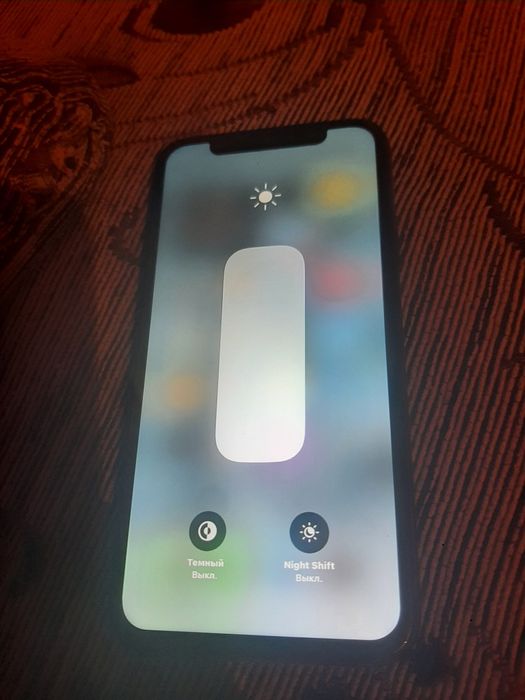 Продам iPhone X..