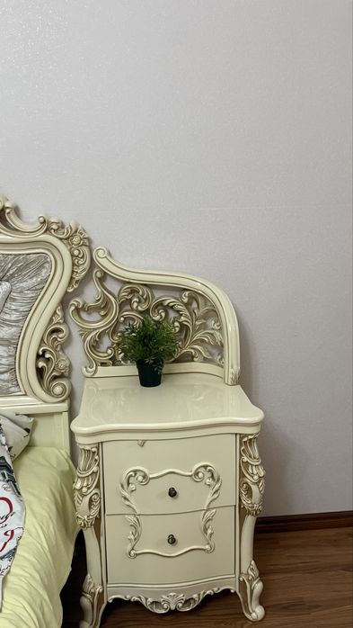 СРОЧНО!! ТОРГ ЕСТЬ спальный гарнитур