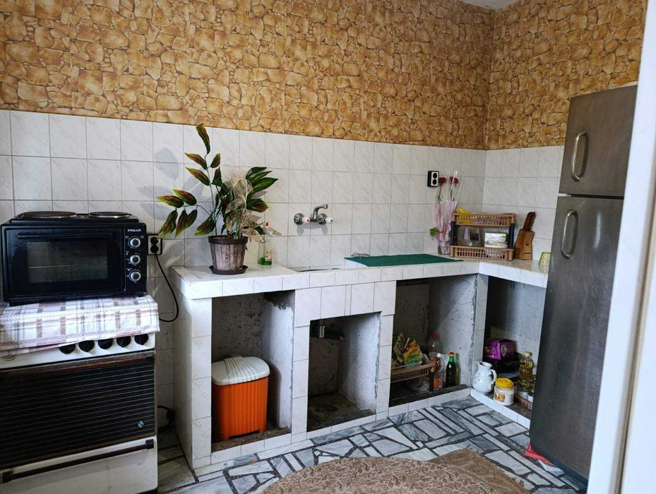 Етаж от къща Луковит.