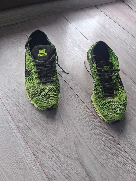 Adidasi Nike Flyknit Racer