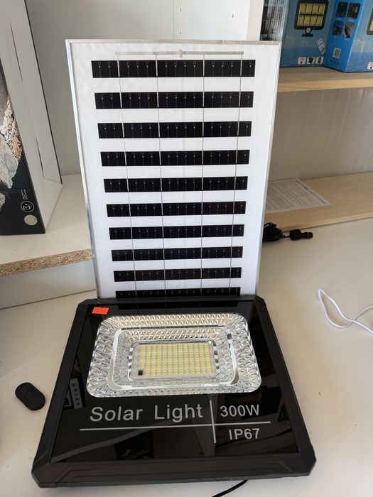 Lampă Solară LED 400W SUNTEC Premium – Iluminare Profesională, IP67, Telecomandă |