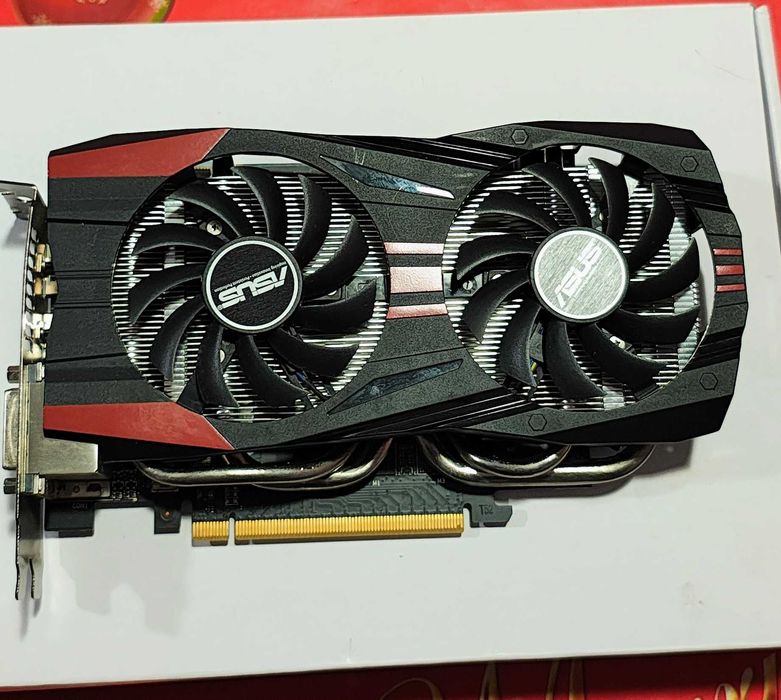 ASUS GeForce GTX 760 DirectCU II OC 2GB GDDR5