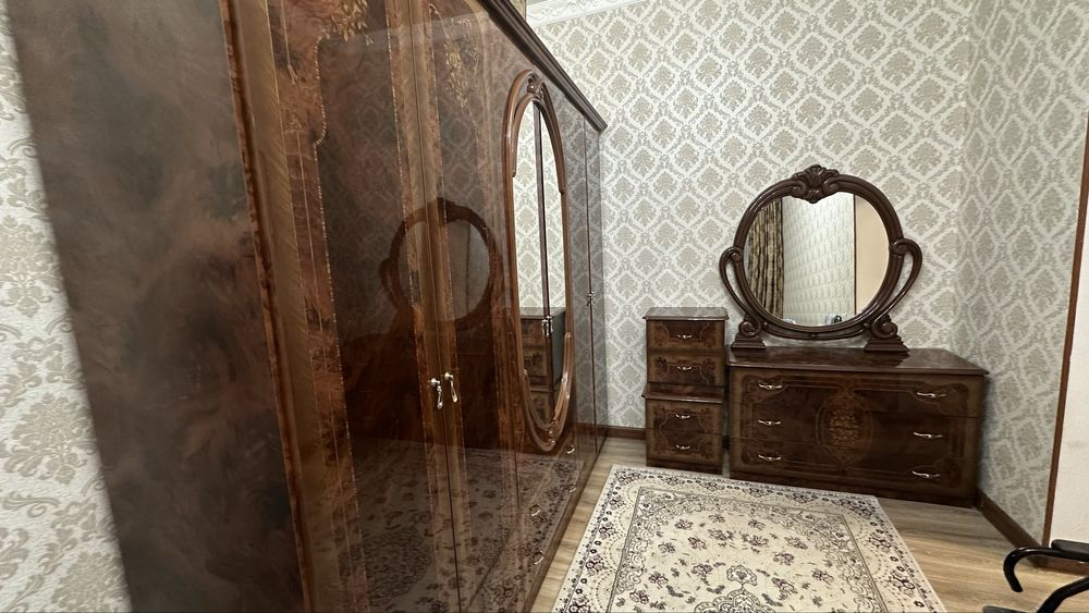 Продается комплект мебели для спальни!