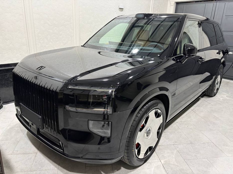 Zeekr 9x Ultra Растоможенная.Крутяшиеся сидения!Black piano!