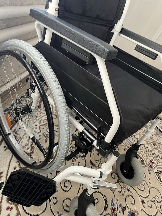 Коляска инвалидный для взрослых