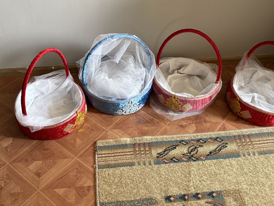 Продажа корзин для тоя новые