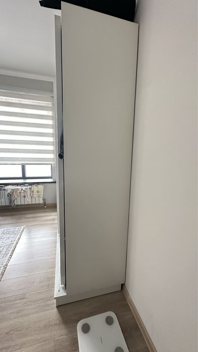 Продам шкаф купе с зеркалом