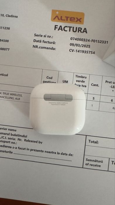 Airpods 4 noi, nefolosite, cadoul ideal