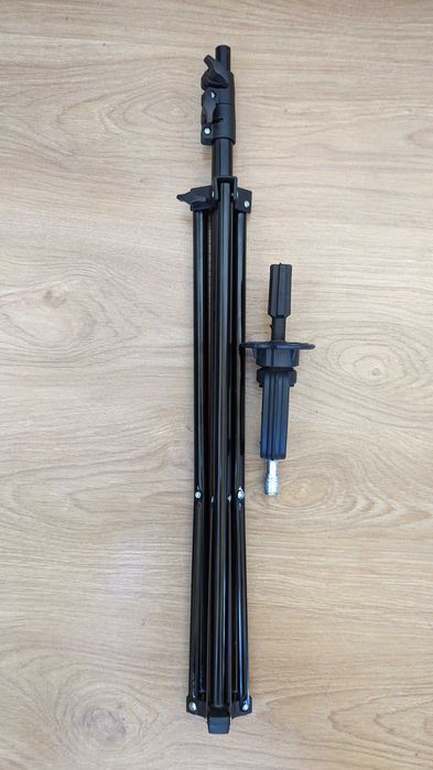 Нова метална стойка / статив за фризьорска тренировъчна глава 190см