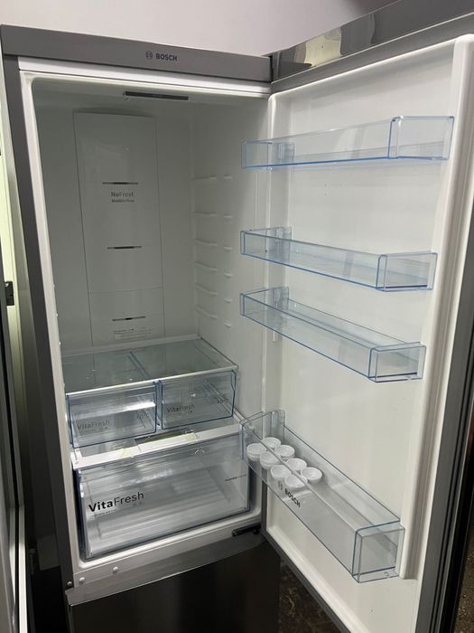 Продам холодильник новый Bosch