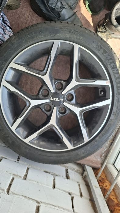 Диски оригинал. От Kia ceed.