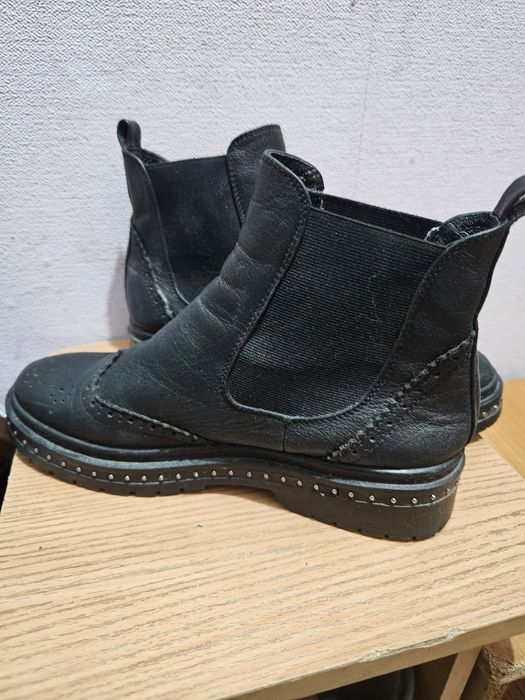 Ботинки р.38 челси 1000тг весна
