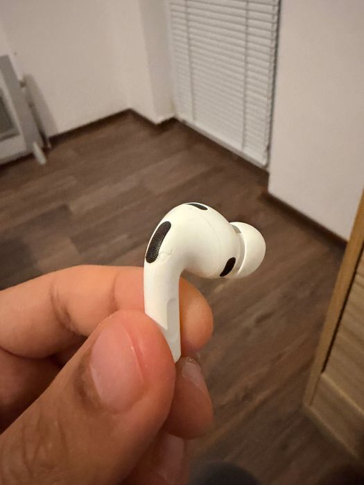 AirPods Pro 3 в гаранция