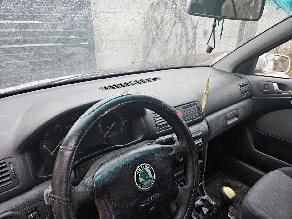 Vând Skoda Octavia